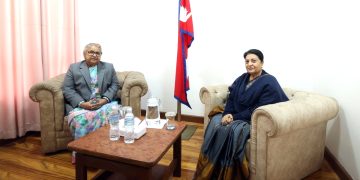 प्रधानमन्त्री कार्की र पूर्वराष्ट्रपति भण्डारीबीच भेट