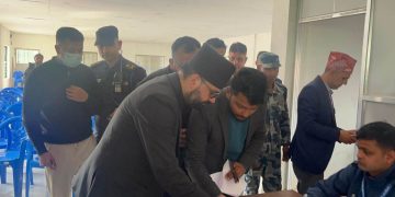 बालेनले गरे झापा-५ मा उम्मेदवारी दर्ता