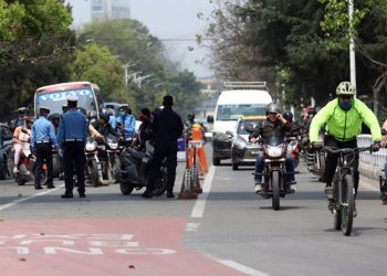 राइड सेयरिङका १७५ जना चालक ट्राफिक प्रहरीको कारवाहीमा