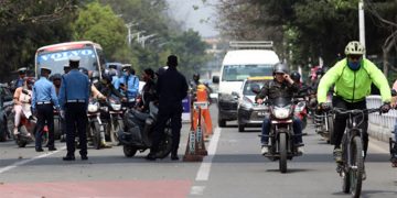 राइड सेयरिङका १७५ जना चालक ट्राफिक प्रहरीको कारवाहीमा